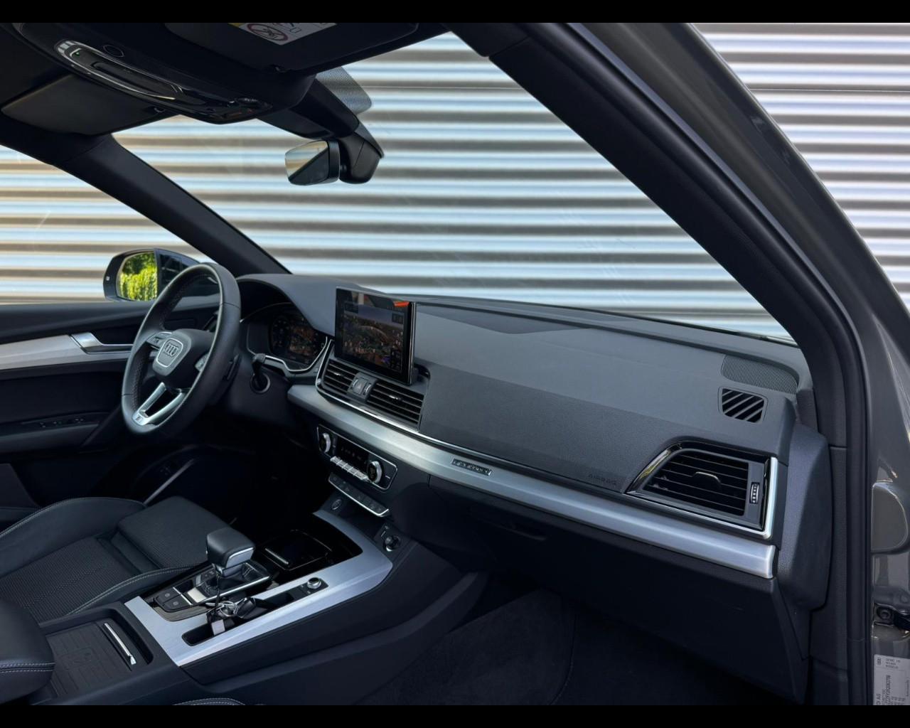 AUDI Q5 SPORTBACK 50 TFSIe S-TRONIC IDENTITY BLACK