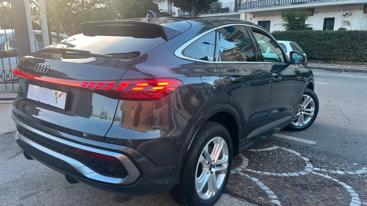 Audi Q5 SPB 40 TDI quattro S tronic line Int+Ext Grigio Daytona km O