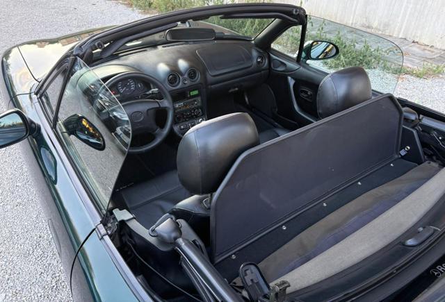 MAZDA MX-5 1.6i 16V cat Miracle