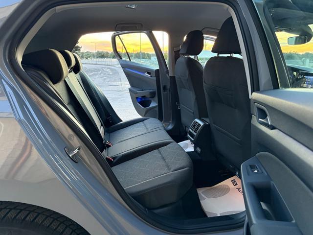 VOLKSWAGEN Golf 2.0 TDI DSG SCR Life COCKPIT-LUCI AMBIENTE