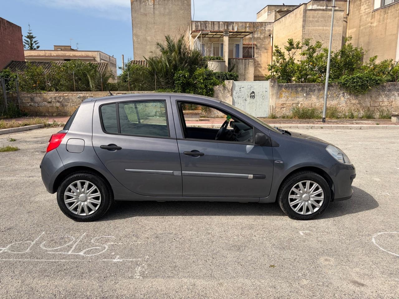 Renault Clio 1.2 16V 5 porte