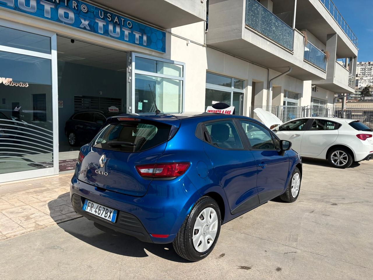 Renault Clio TCe 12V 90 CV GPL 5 porte Moschino Intens