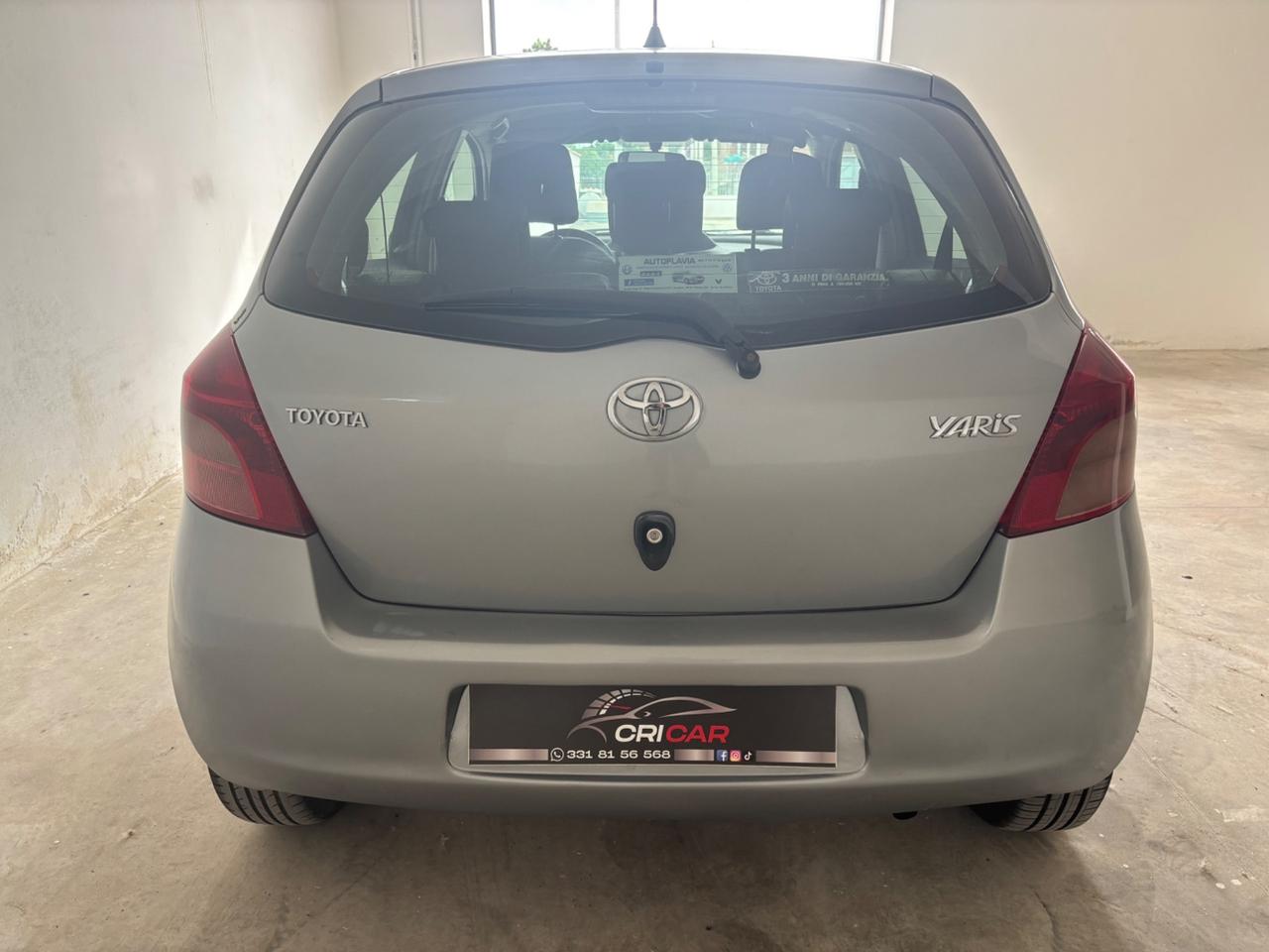 Toyota Yaris 1.0 5 porte