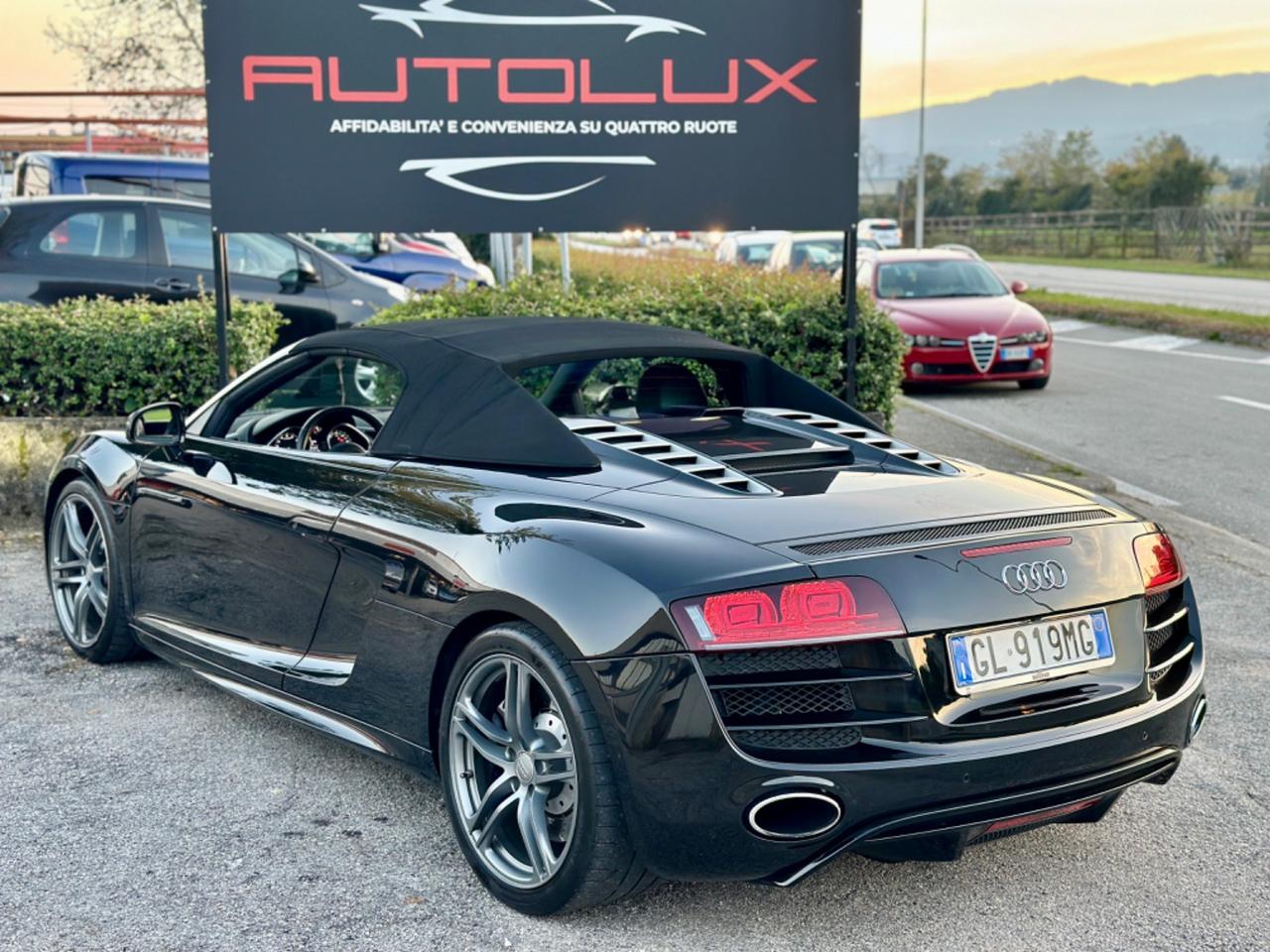 AUDI R8 Spyder 5.2 V10 FSI quattro R tronic 2011