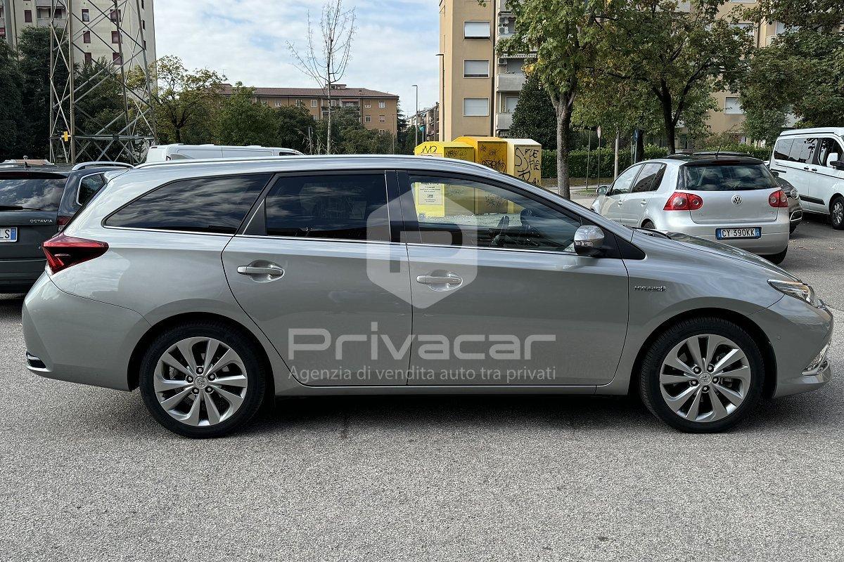 TOYOTA Auris Touring Sports 1.8 Hybrid Lounge