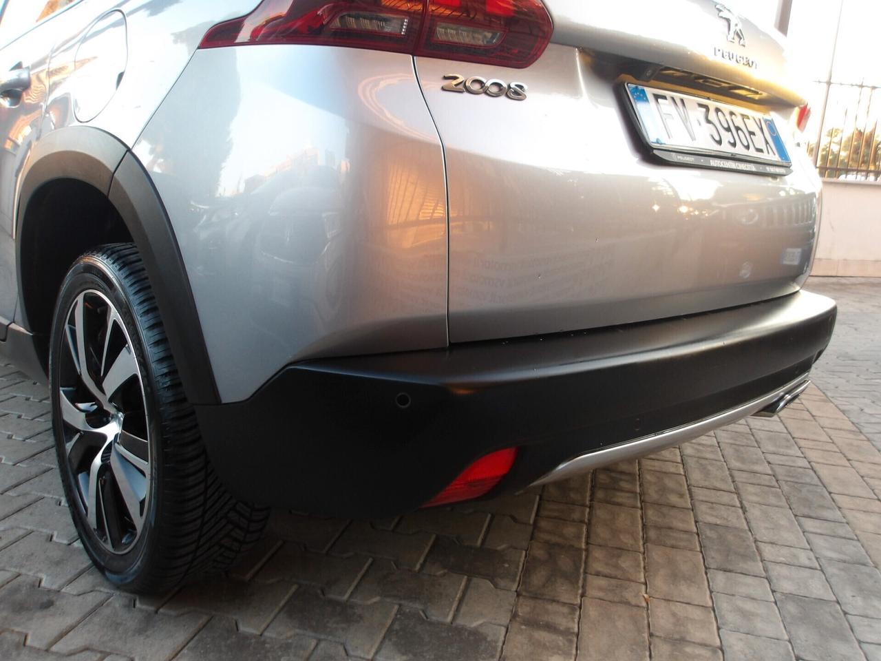 PEUGEOT 2008 1.2 BENZ-GT LINE-AUTO-NAVI