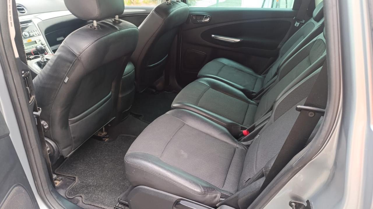 Ford S-Max 2.0 TDCi 140CV Titanium