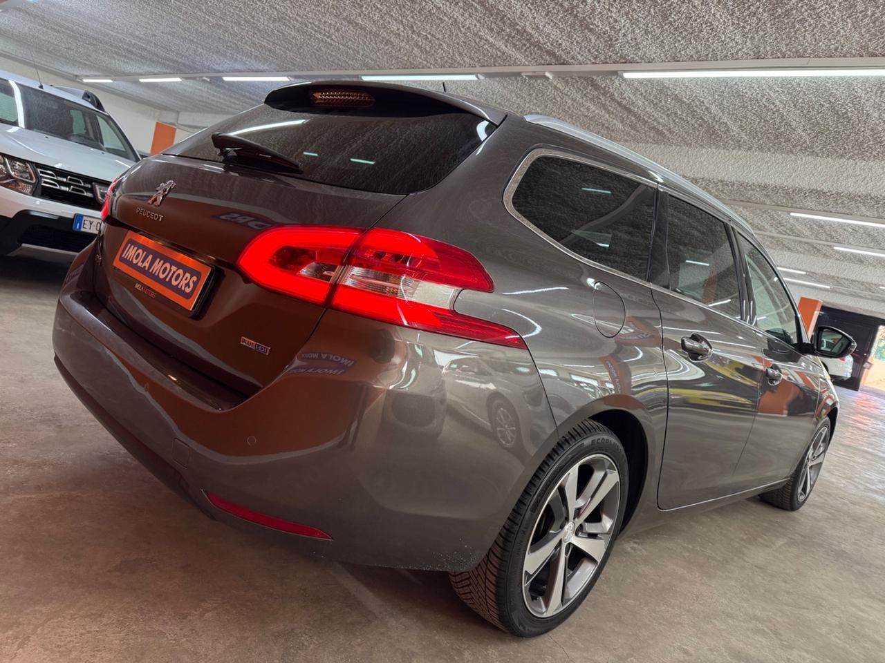 Peugeot 308 BlueHDi SW Allure Tetto Panoramico