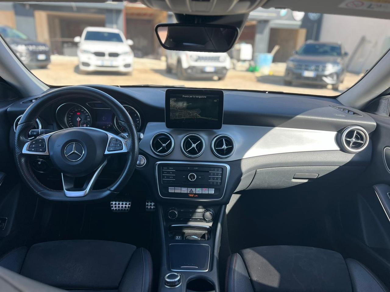 Mercedes-benz CLA 200 d Automatic Premium