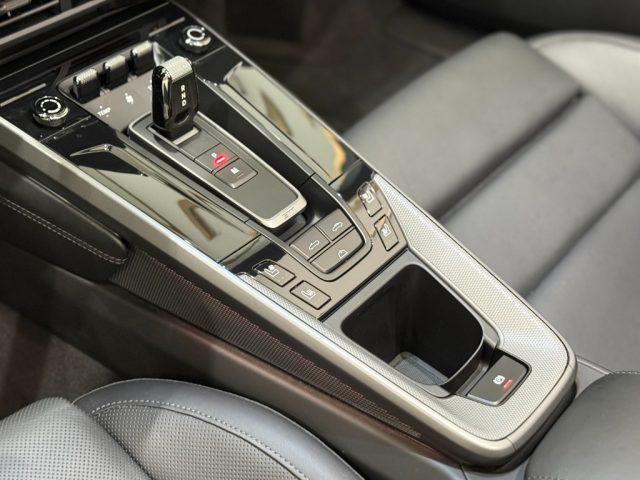 PORSCHE 911 Carrera 992.2 394 CV Cabriolet