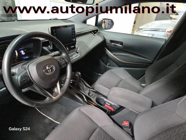 TOYOTA Corolla Touring Sports 1.8 Hybrid Business
