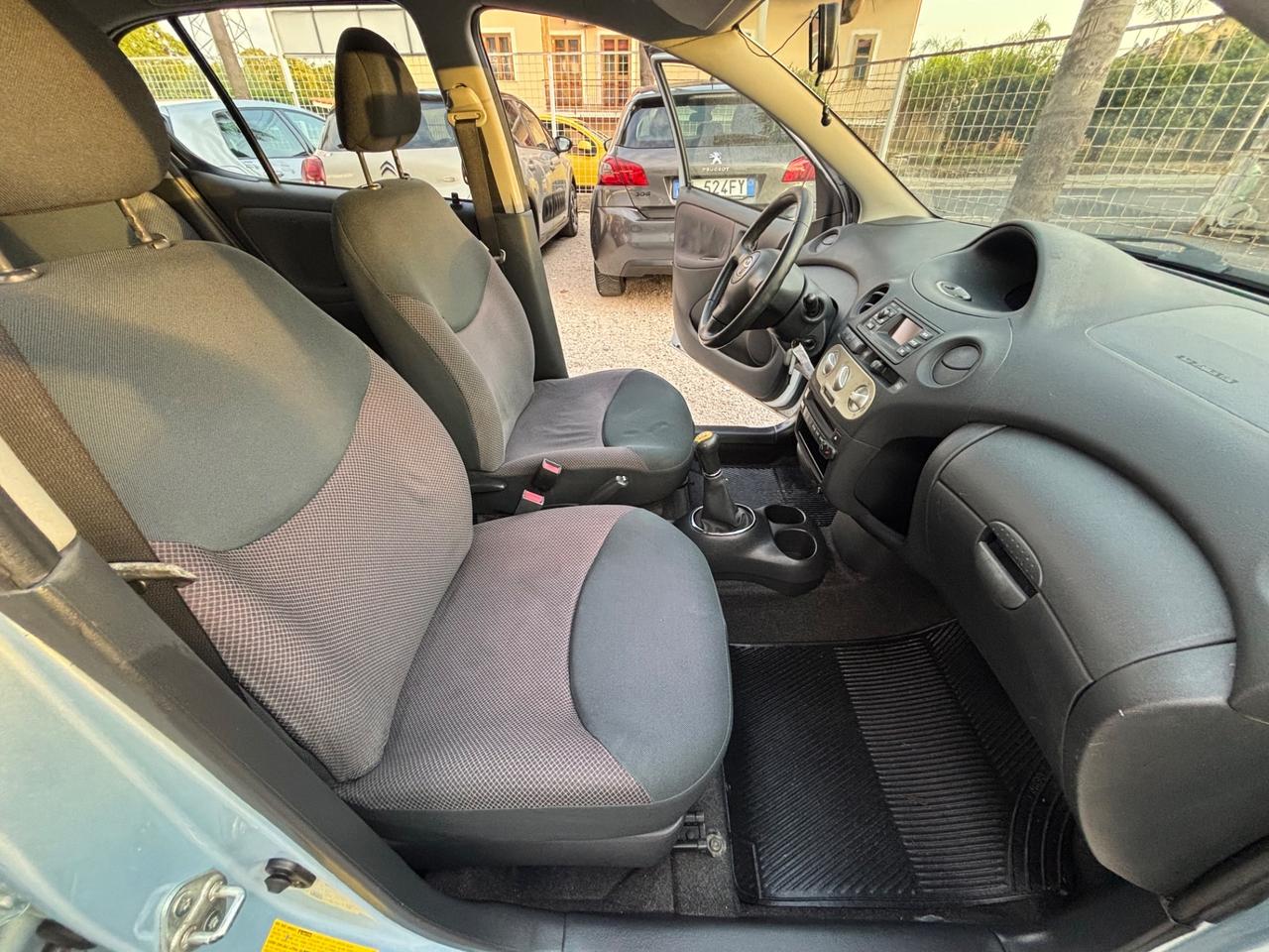 TOYOTA YARIS 1.0 65CV SOLI 75.000KM