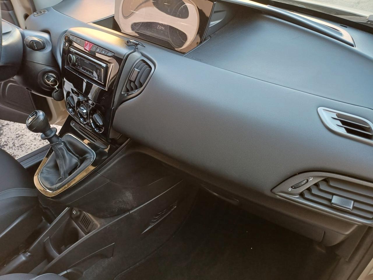 Lancia Ypsilon GPL DI SERIE - 2018