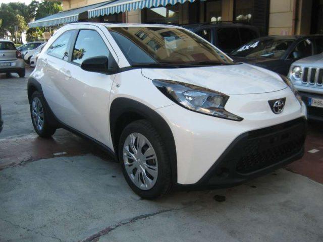 TOYOTA Aygo X 1.0 VVTI -72 CV 5 P ACTIVE