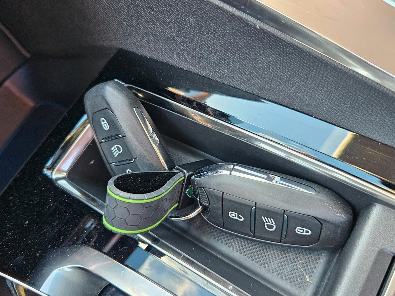 Peugeot 3008 Hybrid4 300 e-EAT8 GT STRAFULL 20 MILA KM