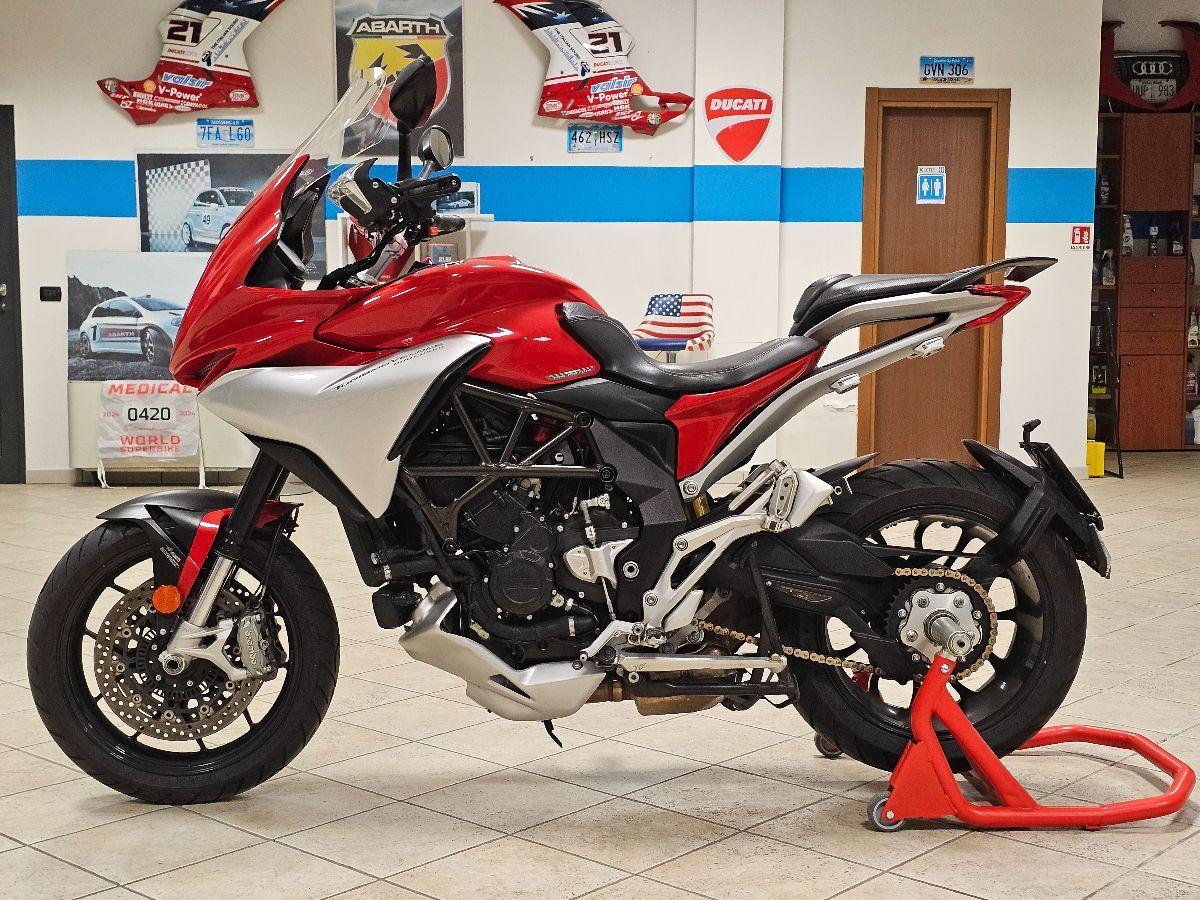 MV AGUSTA TURISMO VELOCE LUSSO CON VALIGE+ACCESSORI
