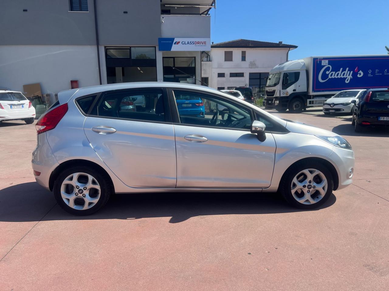 Ford Fiesta 1.4 16V 5p. Bz.- GPL Titanium Bs.