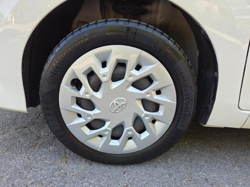 Toyota Aygo 2ª serie Connect 1.0 VVT-i 72 CV 5 porte x-play MMT