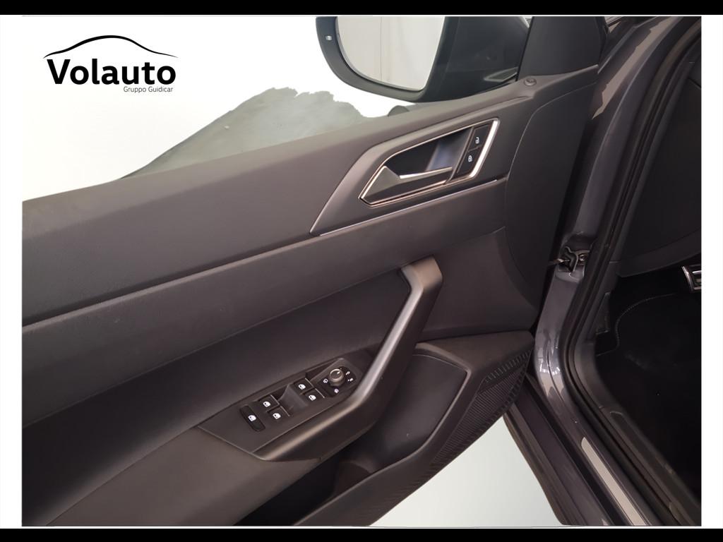 VOLKSWAGEN Taigo - Taigo 1.5 tsi R-Line 150cv dsg