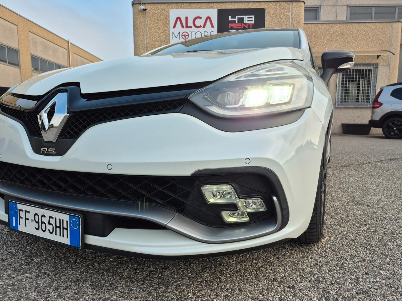 Renault Clio TCe 220CV EDC 5 porte Energy R.S. Trophy