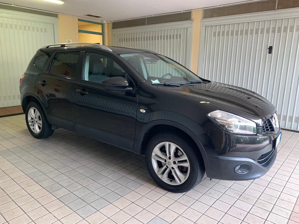 NISSAN Qashqai 7 POSTI 4WD 2.0 TDCI