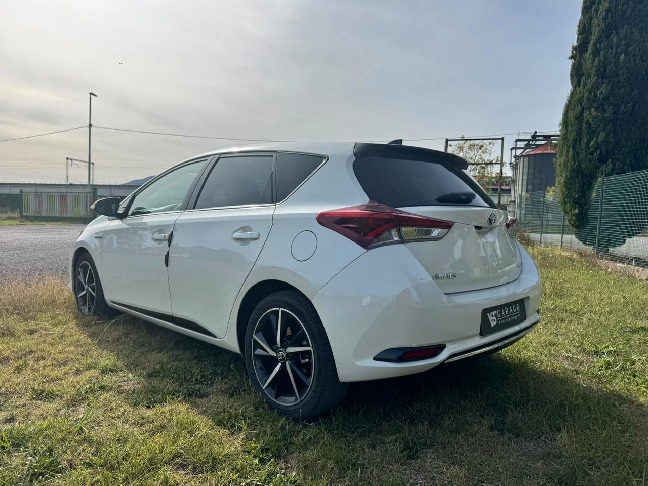 Toyota Auris 1.8 Hybrid Lounge