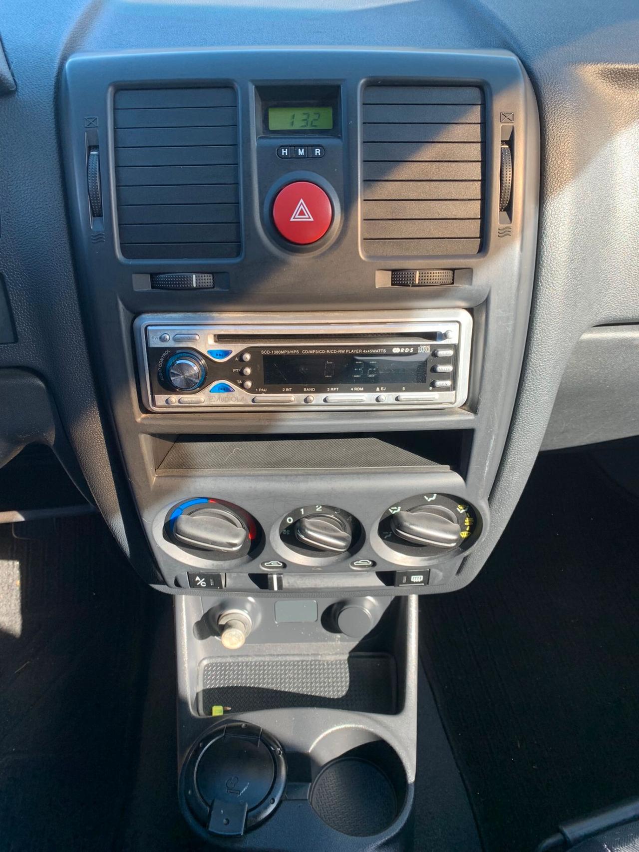 Hyundai Getz 1.1 12V (66CV) 5p. Spec. Pack. Style