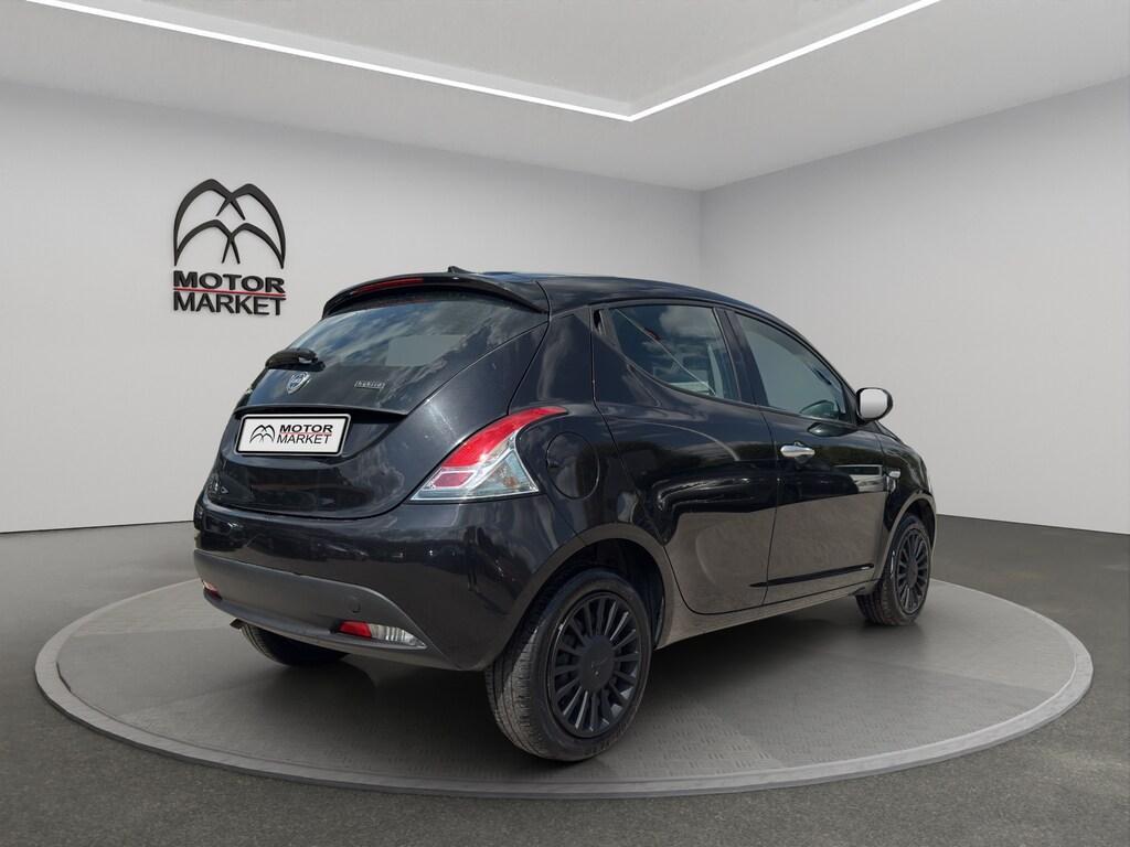 Lancia Ypsilon 5 Porte 1.0 FireFly Hybrid Silver