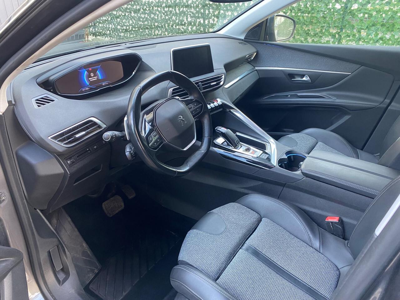 Peugeot 5008 PureTech Turbo 130 S&S EAT8 Allure