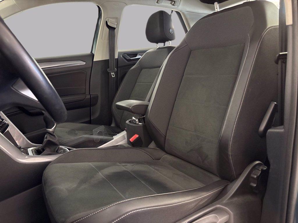 VOLKSWAGEN T-roc 1.0 tsi style 110cv del 2023