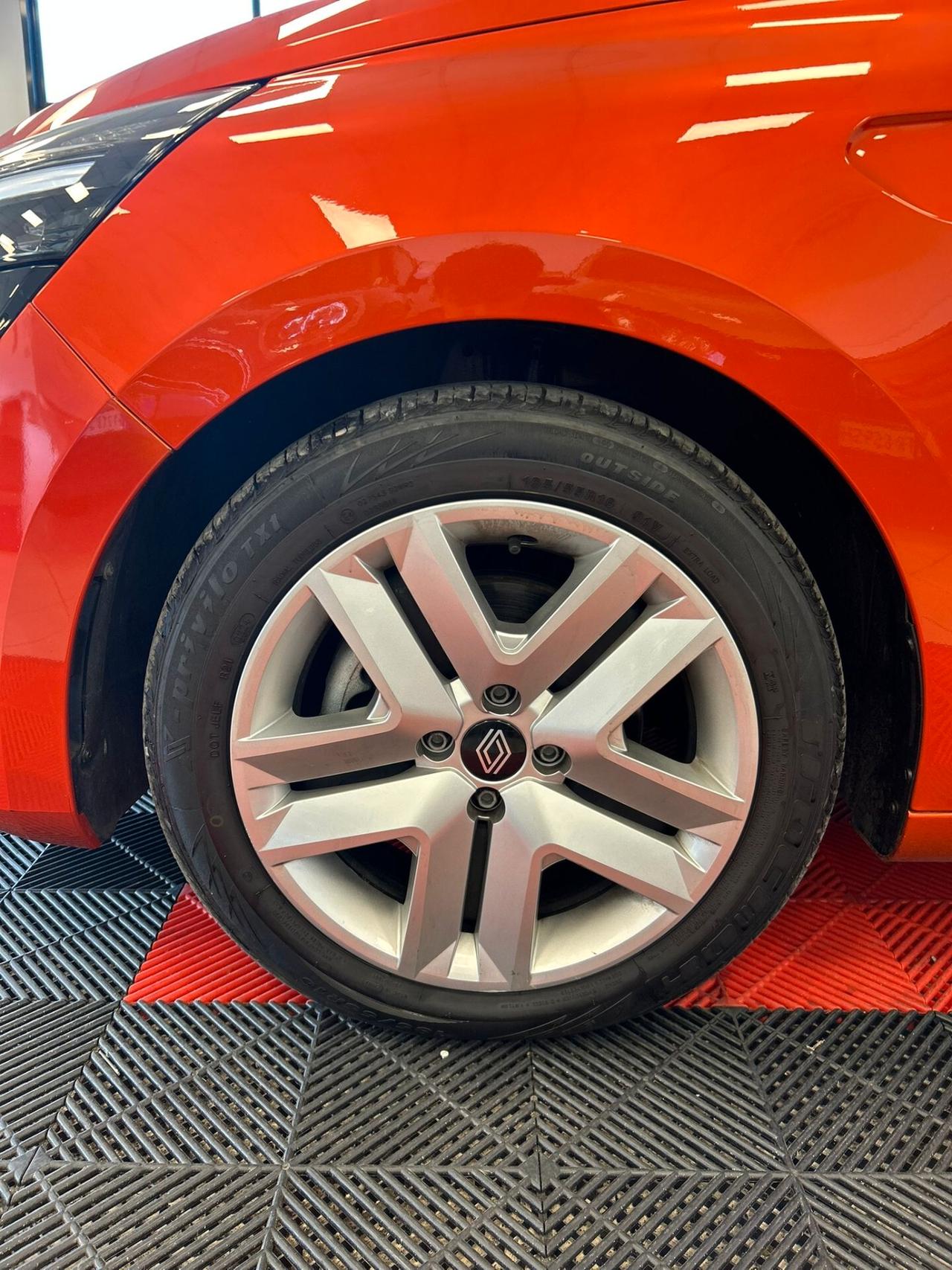 Renault Clio Full Hybrid E-Tech 145 CV 5 porte Evolution