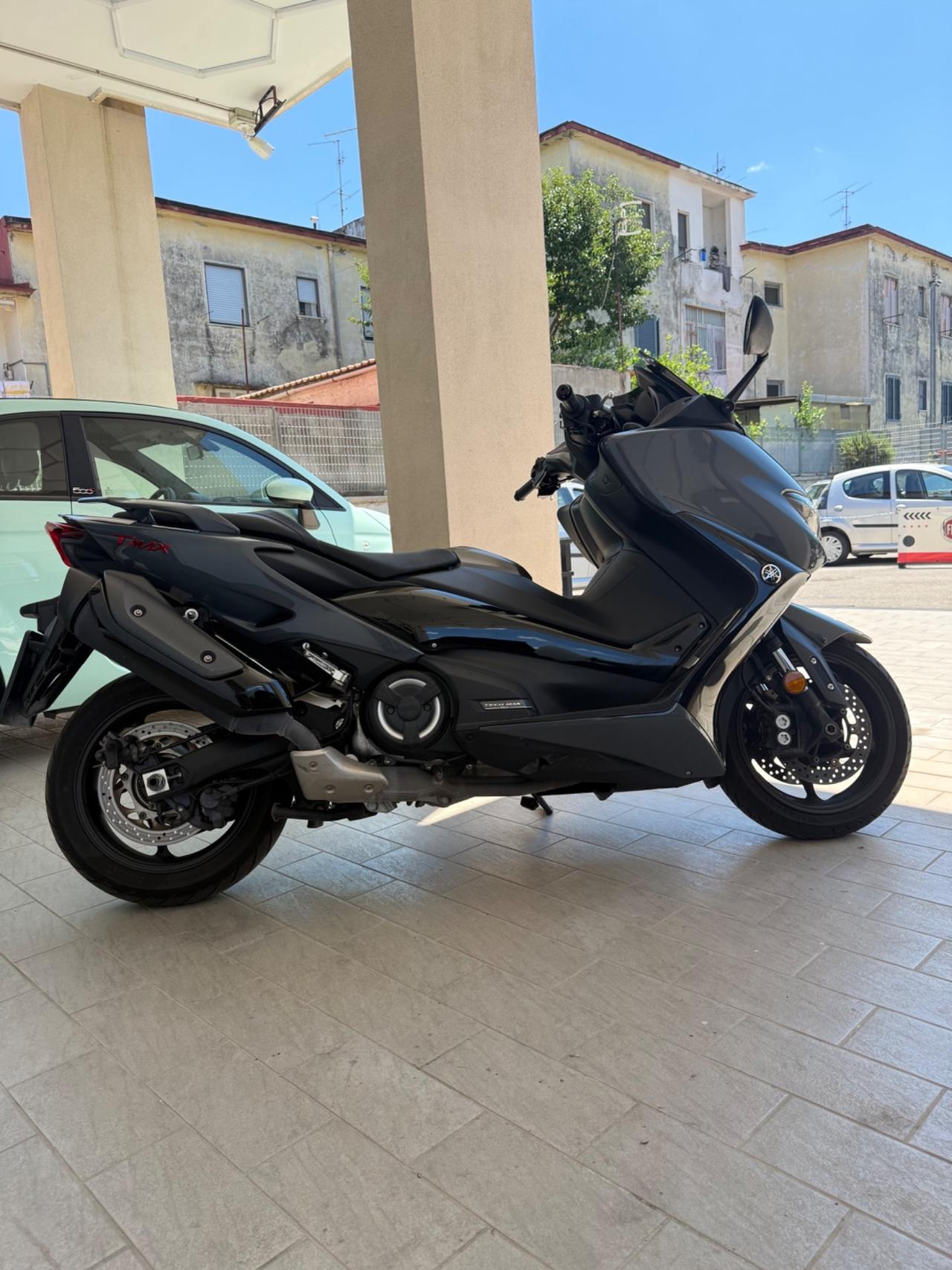 Yamaha T Max 560 Tech