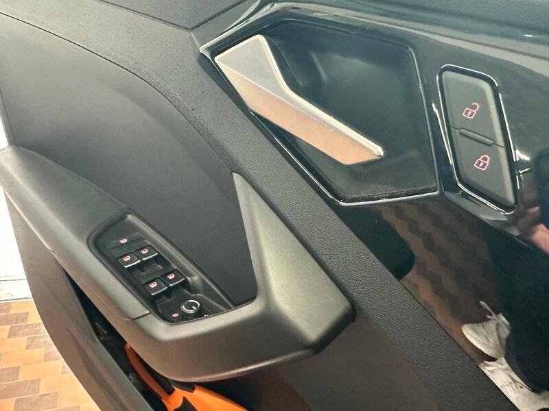 AUDI A1 2ª serie A1 citycarver 30 TFSI S troni...