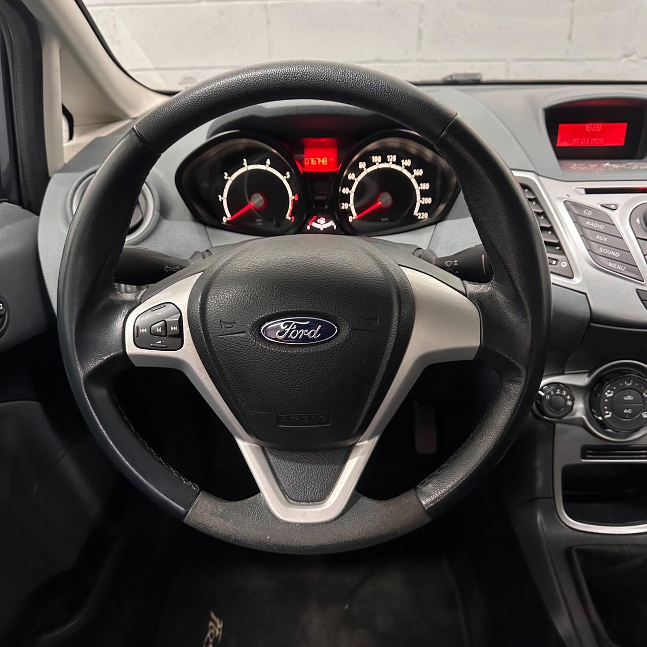 Ford Fiesta 1.2 82 CV 5 porte Titanium NEOPATENTATI