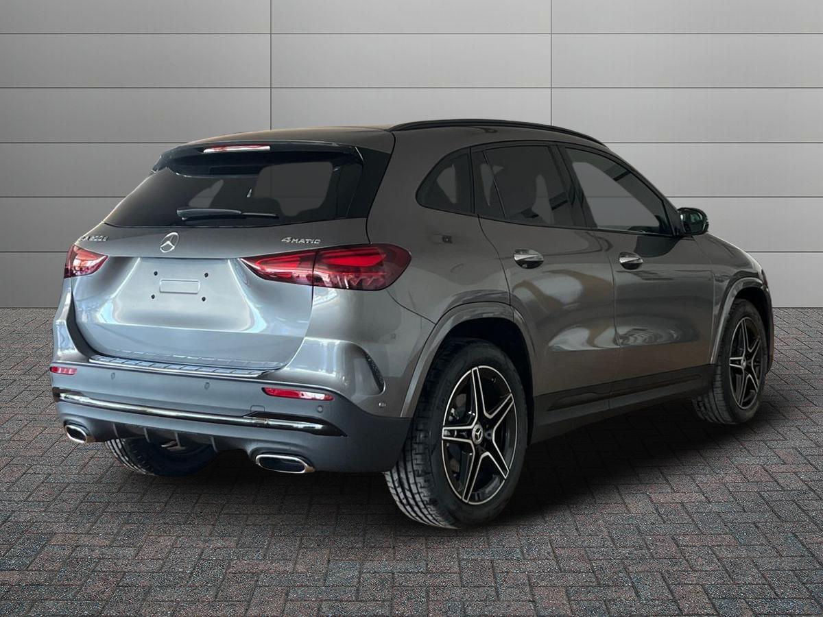 Mercedes-Benz GLA 200 d Automatic 4MATIC