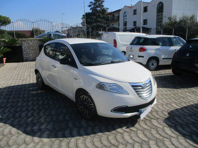 LANCIA Ypsilon 1.2 69 CV 5 porte GPL Ecochic Platinum