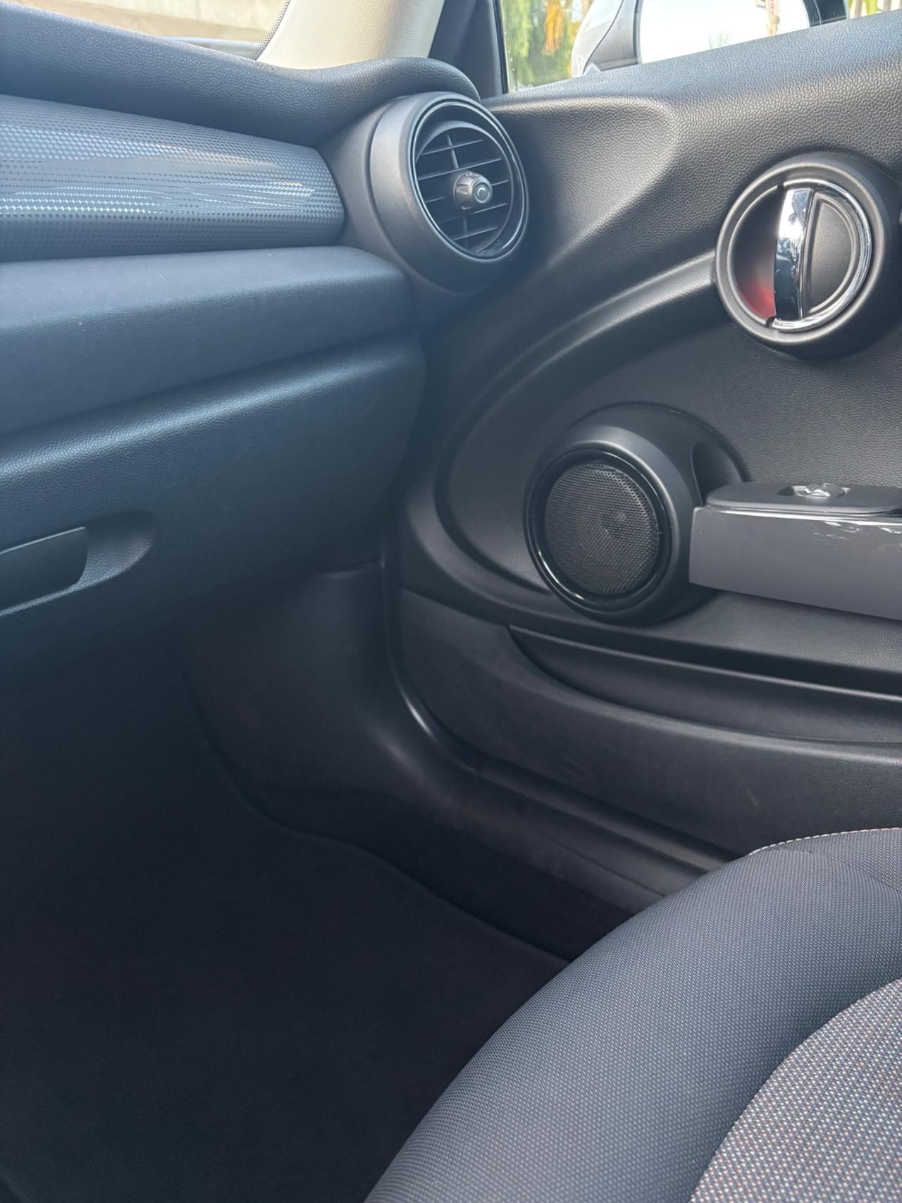 Mini 1.5 Cooper D 2017