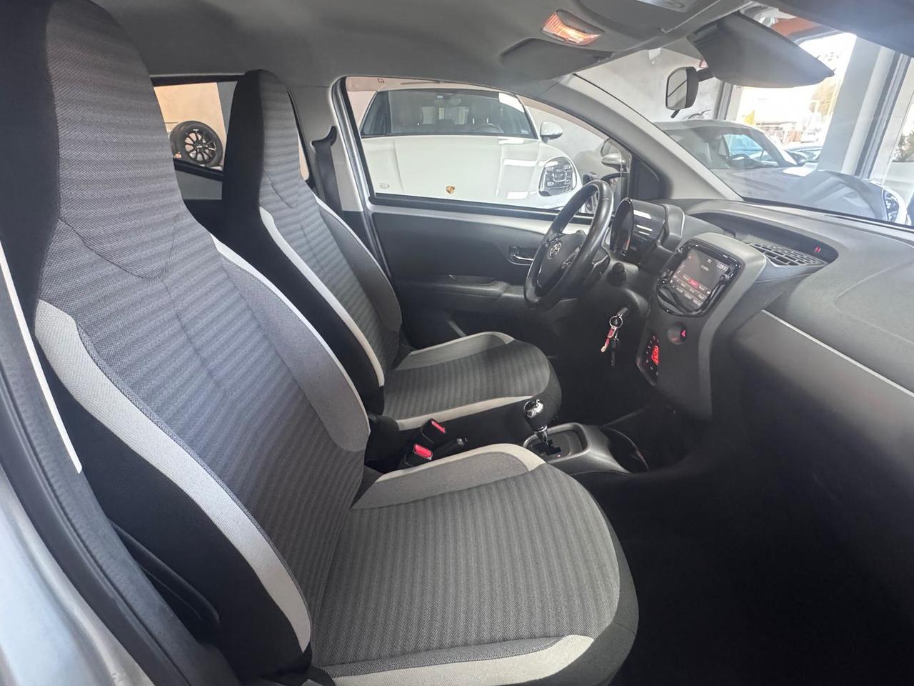 Toyota Aygo X Play Connect 1.0 VVT-i #8919