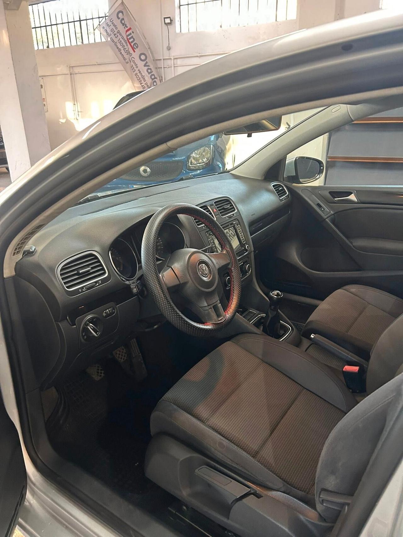 Volkswagen Golf 1.6 Comfortline DISTR FATTA - 2012