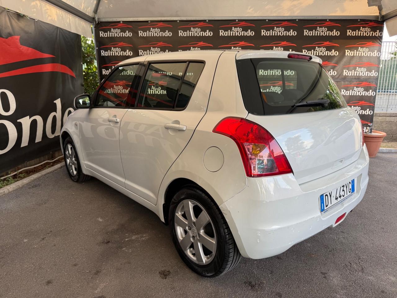 Suzuki Swift 1.3 GPL 5p.