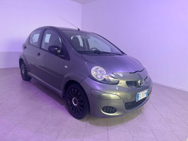 TOYOTA Aygo 1.0 12V VVT-i 5 porte Sol Red Edition