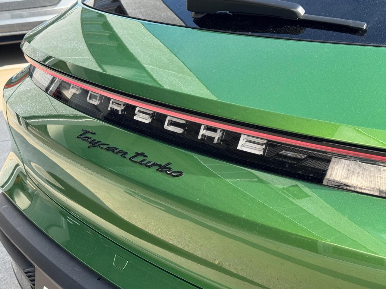 Porsche Taycan Cross Turismo Turbo 5p.ti