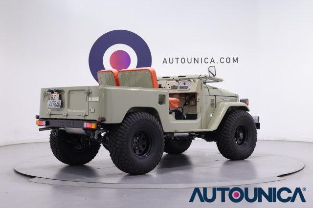 TOYOTA Land Cruiser BJ 42 RESTAURATA