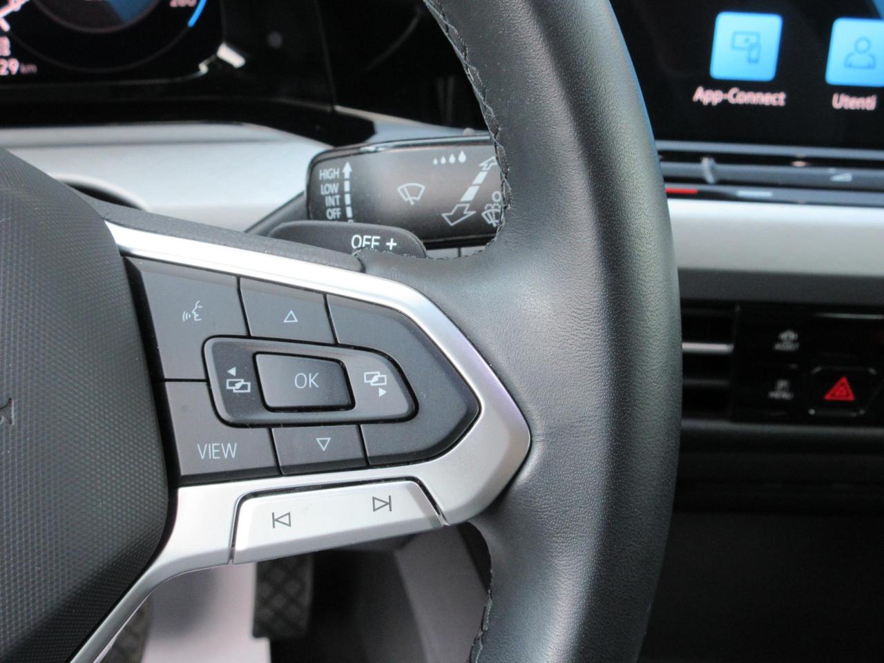 Volkswagen Golf 1.0 etsi evo Life 110cv DSG