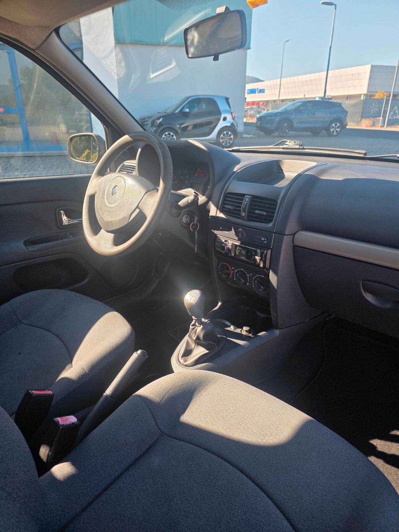 Renault Clio 1.2 cat 3 porte Confort Authentique