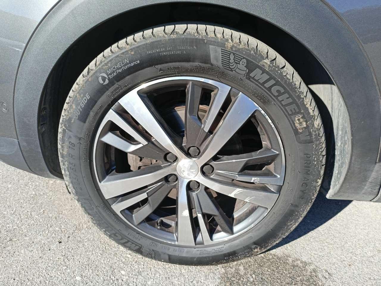 Peugeot 5008 2.0 HDi 180CV 7POSTI AUT.+NAV+LED+RCAM+PELLE+PDC