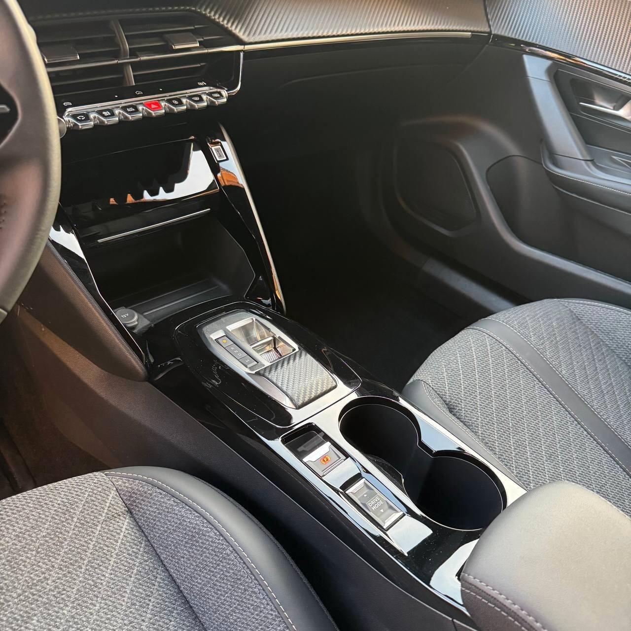 Peugeot 2008 PureTech/Allure * 230 /MESE ACCONTO 0