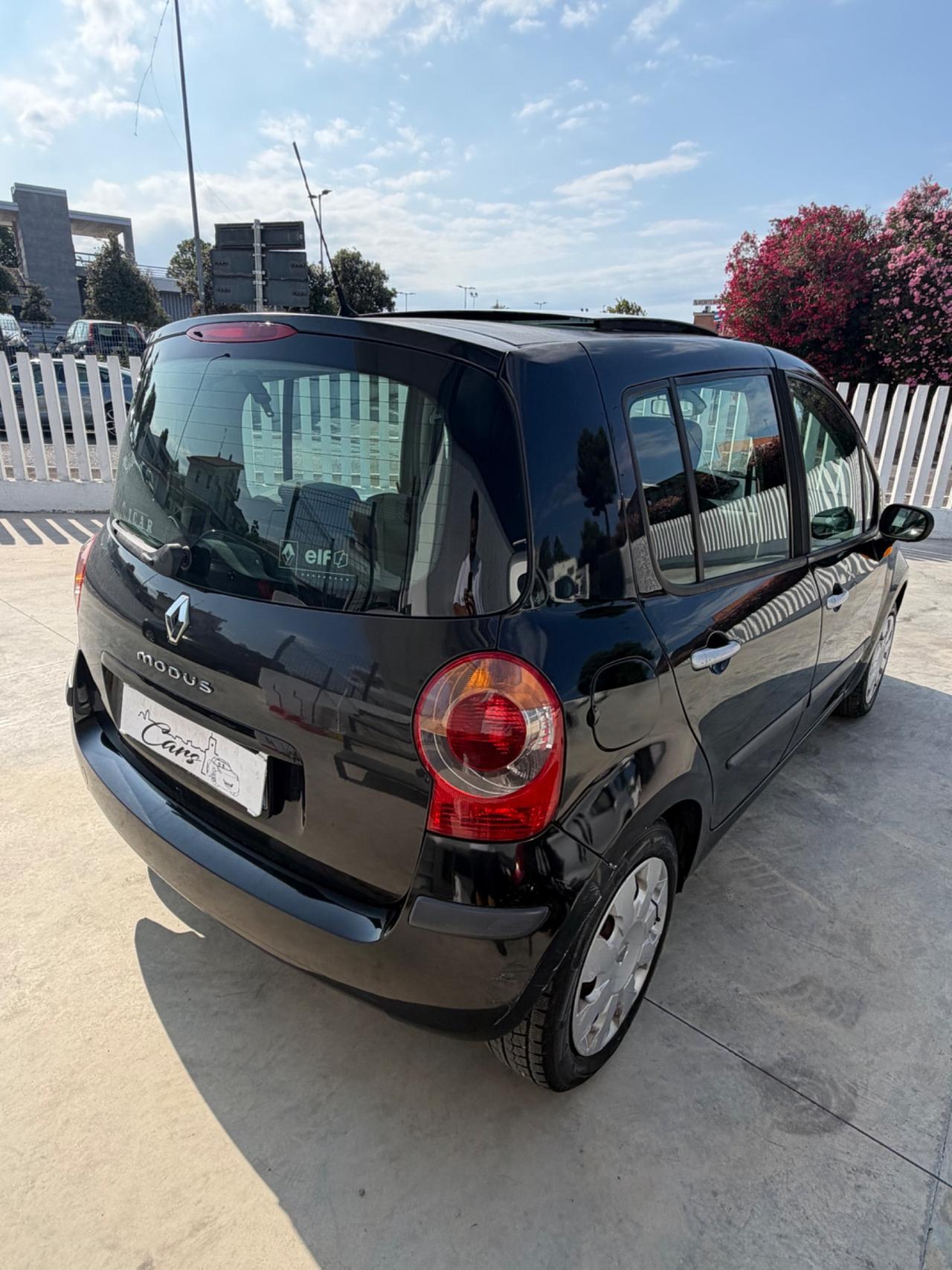 Renault Modus 1.5 dCi 105CV Luxe Dynamique