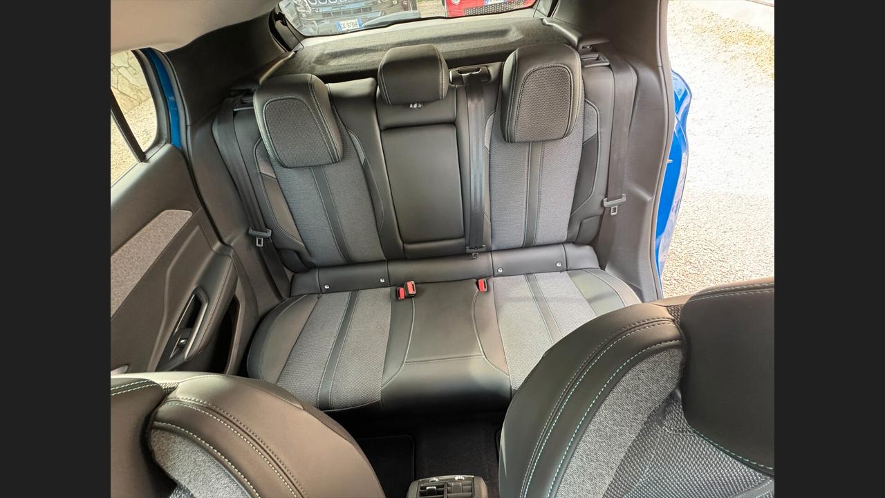 Peugeot 308 2023 1.5 DIESEL 130CV