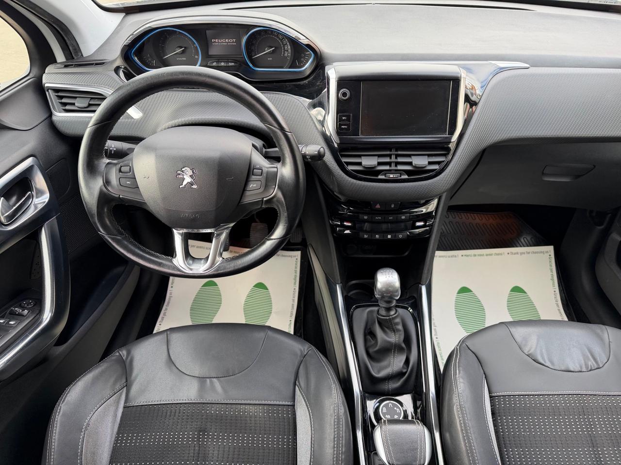 Peugeot 2008 1.6 e-HDi 115 CV Stop&Start Féline